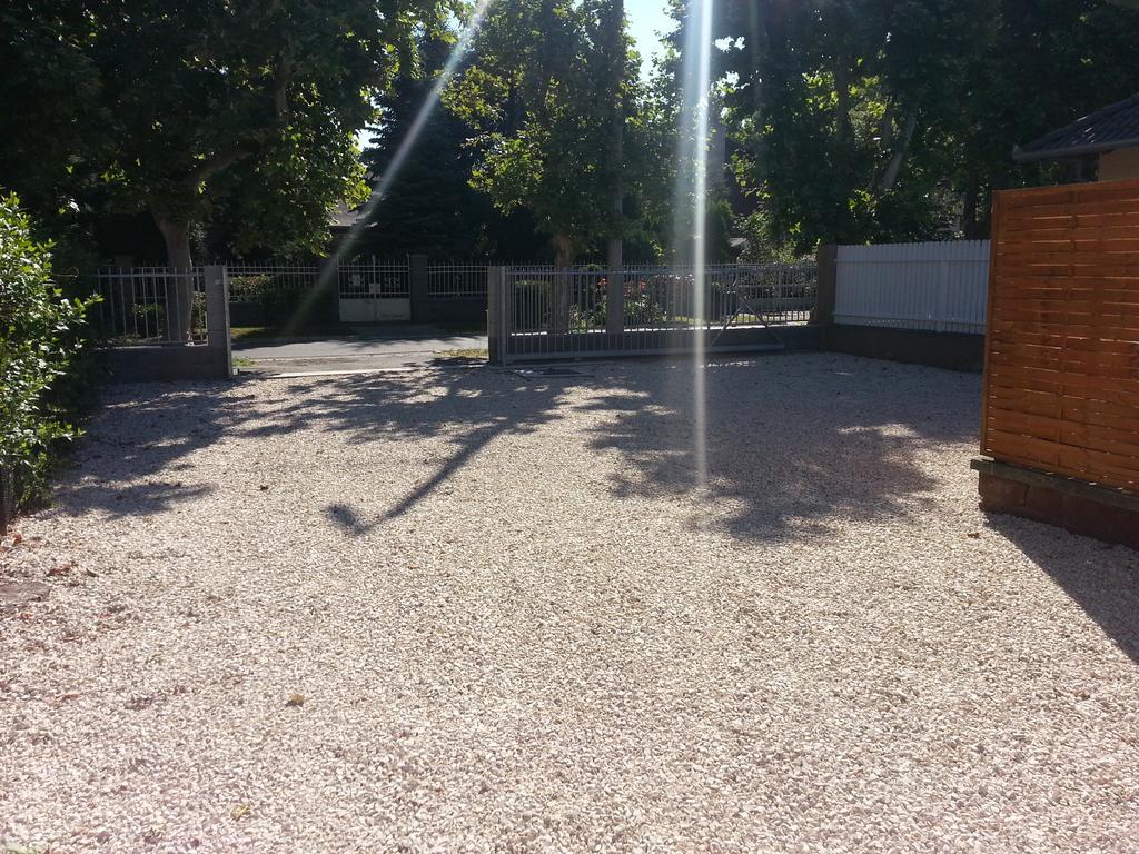 Adam Apartmanhaz Siófok Exteriör bild