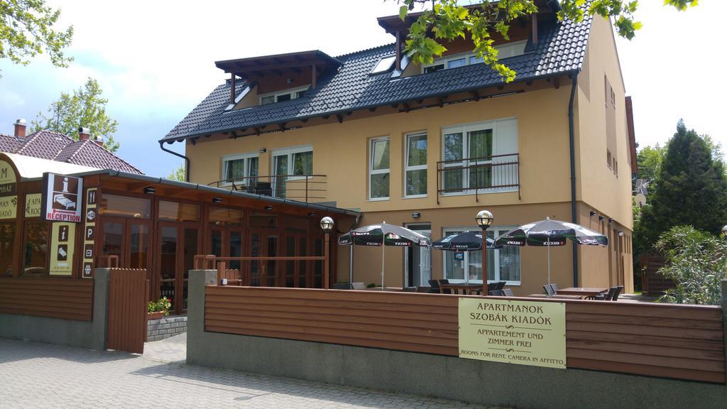 Adam Apartmanhaz Siófok Exteriör bild